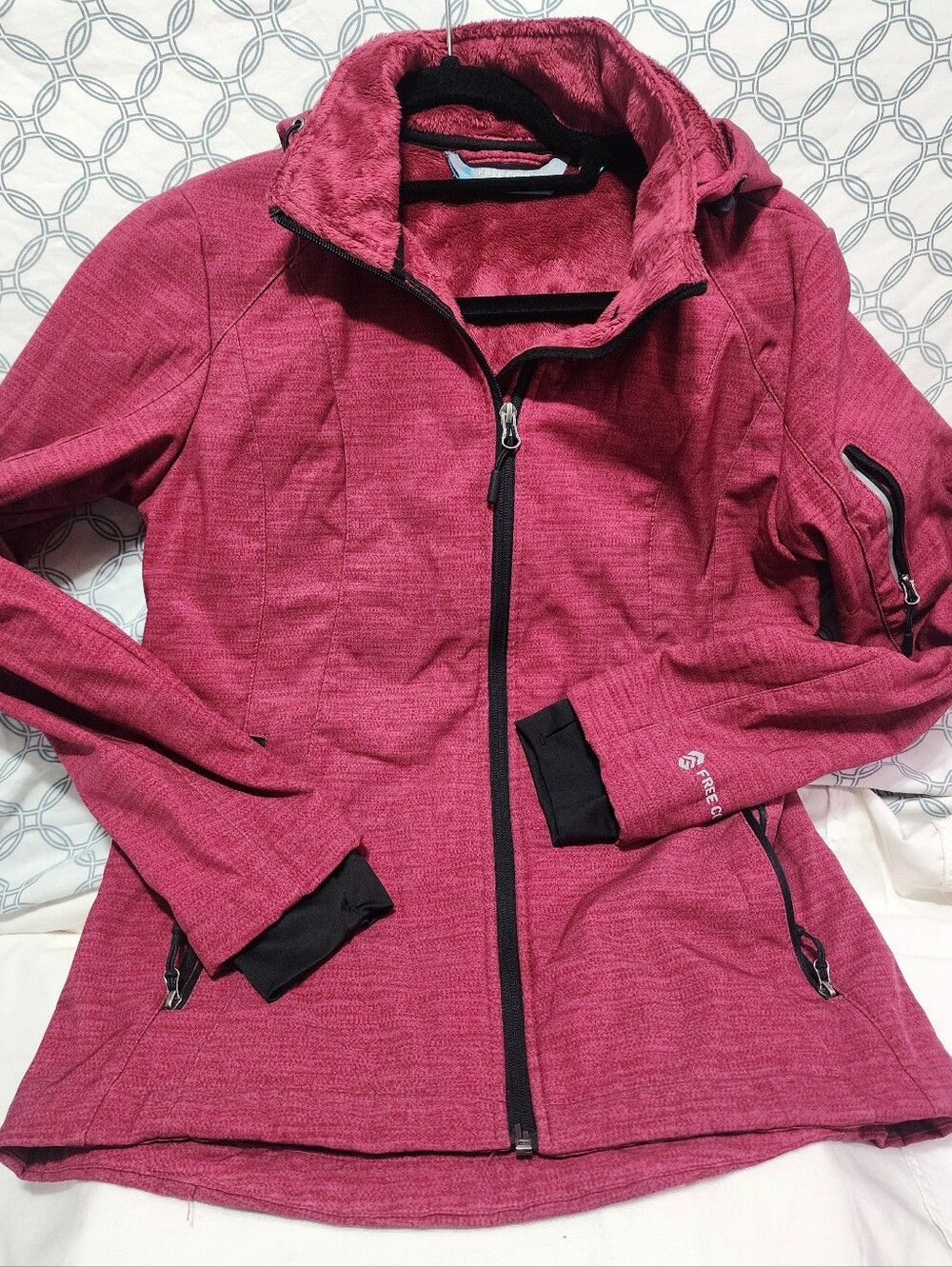 Free Country Women's Heather Raspberry Softshell Jacket, SMALL